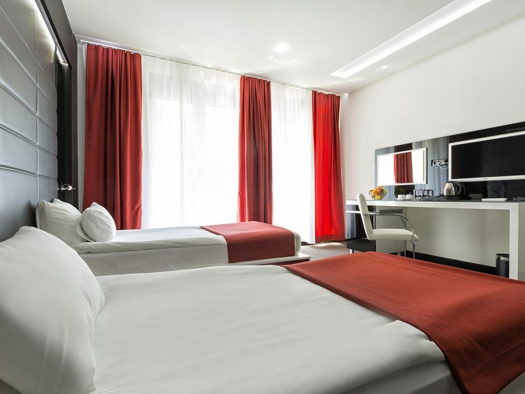 โนวา ซิตี้ โฮเต็ล ซิกเนเจอร์ คอลเลคชั่น เบลเกรด Hotel ภายนอก รูปภาพ