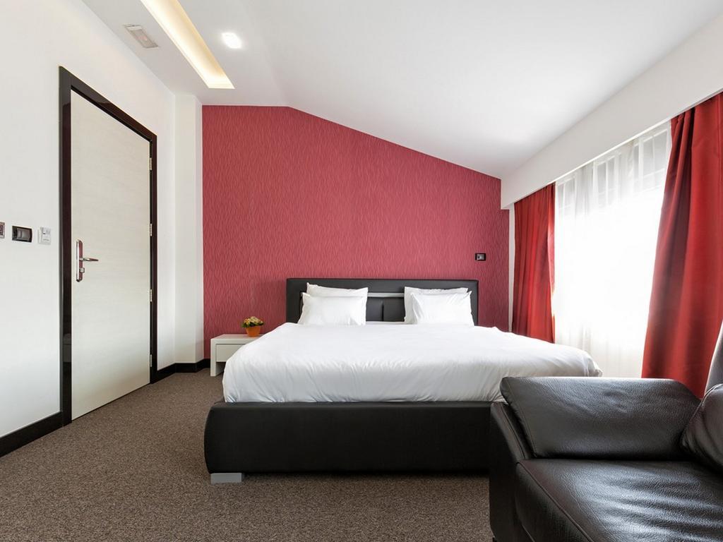 โนวา ซิตี้ โฮเต็ล ซิกเนเจอร์ คอลเลคชั่น เบลเกรด Hotel ภายนอก รูปภาพ